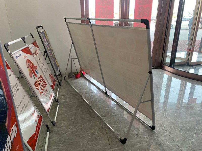 煙臺海報架2